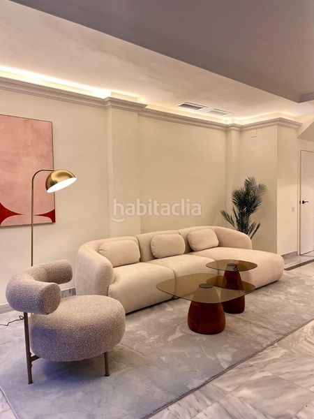 Foto 5533efaa-3991-4b14-8a87-f8797a63c3c3. Casa adossada amb aparcament piscina a Playa de la Fontanilla Marbella