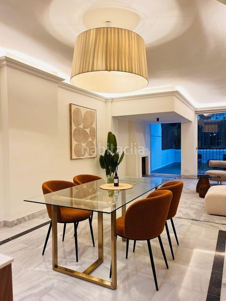 Foto a7f79f27-4e22-4742-a8dc-b8d02e7731cf. Casa adossada amb aparcament piscina a Playa de la Fontanilla Marbella