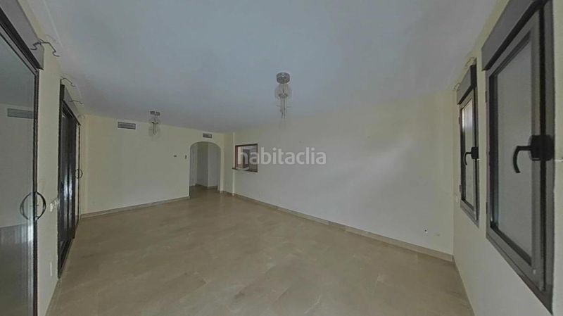 Foto 33579b06-d2ed-4492-b8d3-9d3df55e34f8. Planta baixa amb aparcament piscina a La Duquesa Manilva