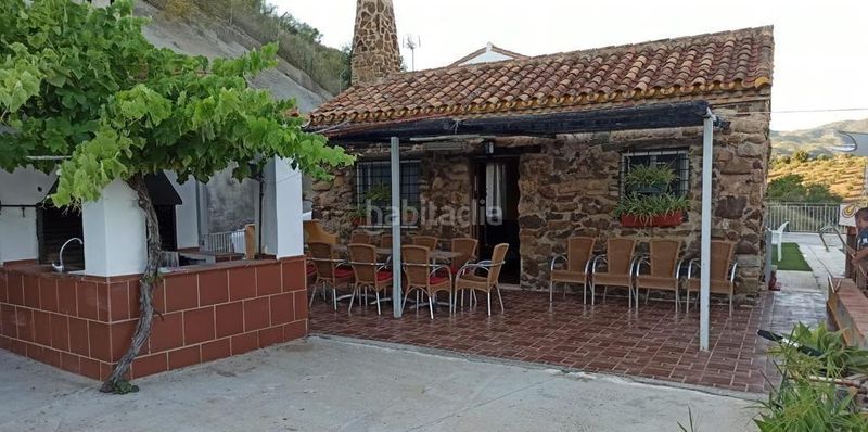 Foto cc4da759-0edd-45e9-86b4-45e5a144452d. Masia amb aparcament piscina a Almogía