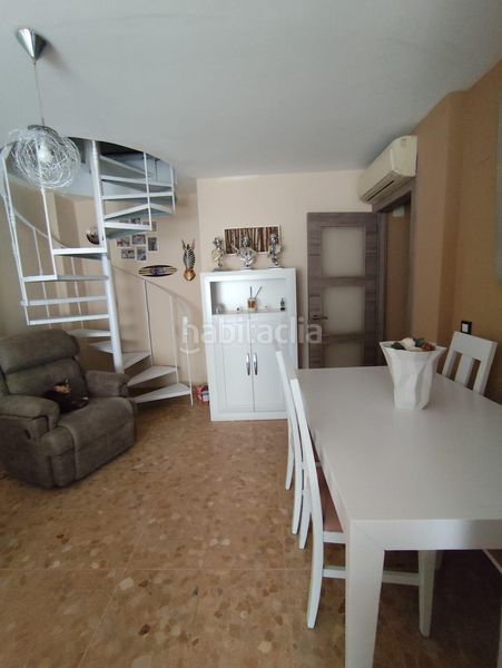Foto a2a8774c-5040-43a8-8c1c-59a93e5a82fb. Pis amb calefacció aparcament a Barrio de Ciudad Jardín Málaga