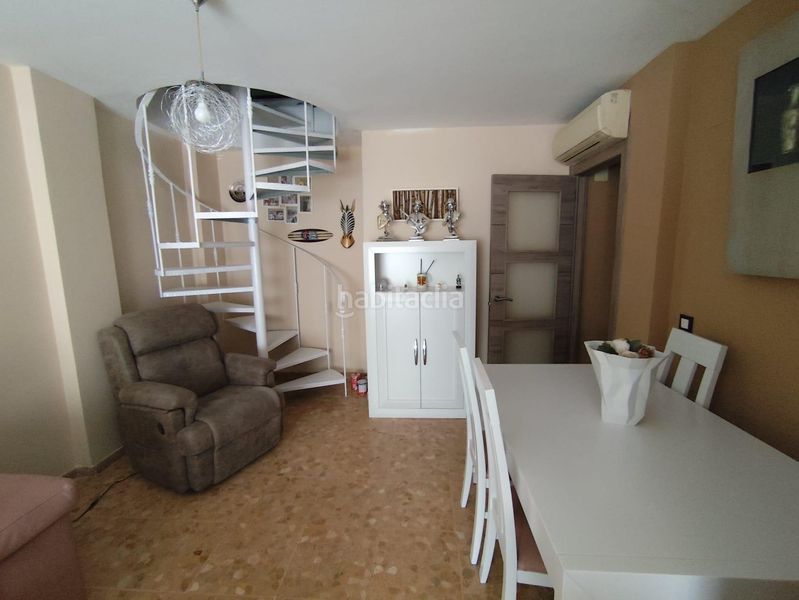 Foto b76ecfd2-3c66-4d89-b57e-a6e12c357cee. Pis amb calefacció aparcament a Barrio de Ciudad Jardín Málaga