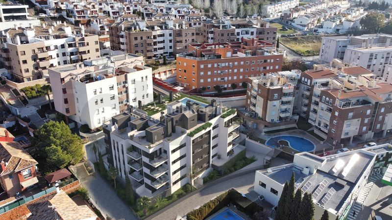 Foto b9f2c797-bdf4-4741-8e8e-e31f1c571e26. Piso 99m<sup>2</sup> en cabañeros 167 en Lancha del Genil Granada