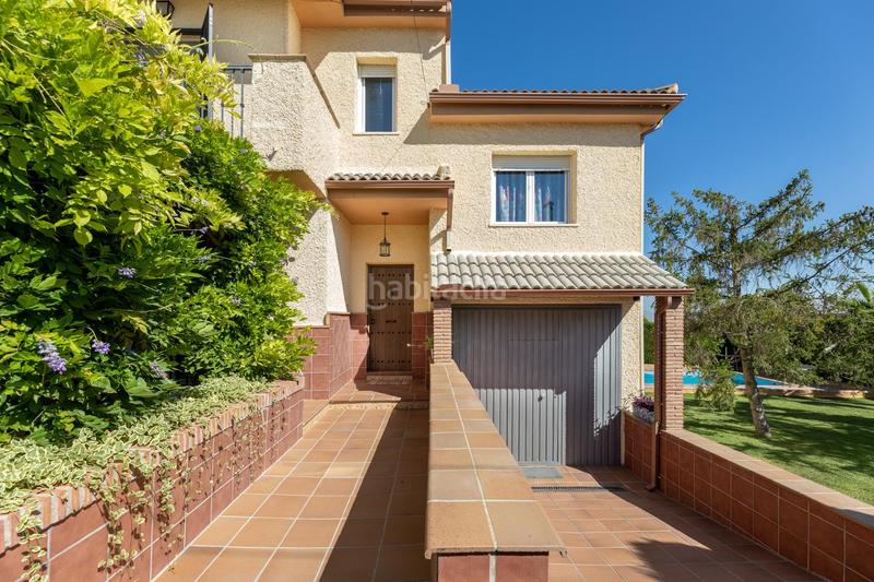 Foto b0b533c1-d113-403a-89f1-4f57f2e58d1c. Chalet avec parking piscine dans Villa de Otura