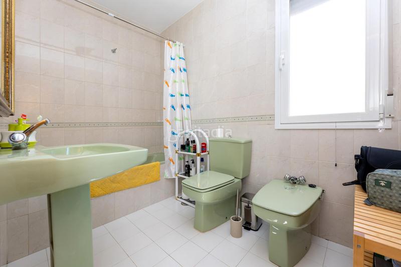 Foto b32a6ee2-5531-448c-b555-f41f831f076c. Chalet avec parking piscine dans Villa de Otura