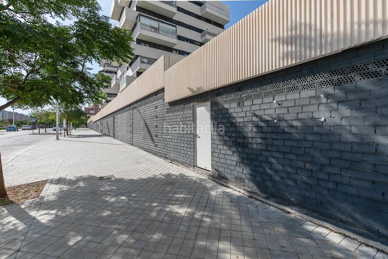 Foto 2a72c00a-6a35-4e8d-9b7c-32698b125a61. Local comercial en calle alcalde antonio camacho local comercial en zona de expansión en Granada