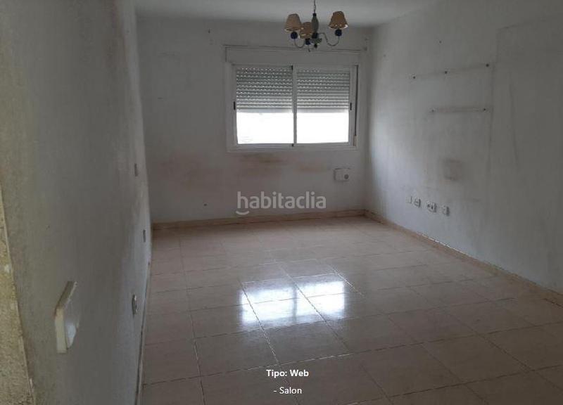 Foto a191221b-4444-4574-94dd-b04e7ae6bd8f. Piso tu nuevo hogar te espera ! en Roquetas pueblo Roquetas de Mar