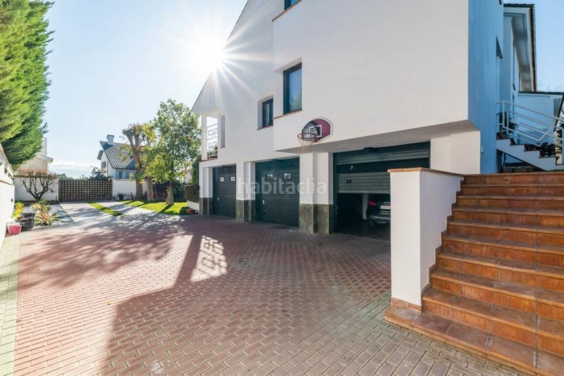 Foto d8cebb5b-f2bb-4797-9ff0-423a6d42dc33. Chalet en calle guadalquvir (ur.atalaya) 11 chalet de revista en Albolote