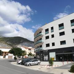 Local Comercial a Andalucia 136. Descubre tu nuevo espacio comercial en el corazón de padul!