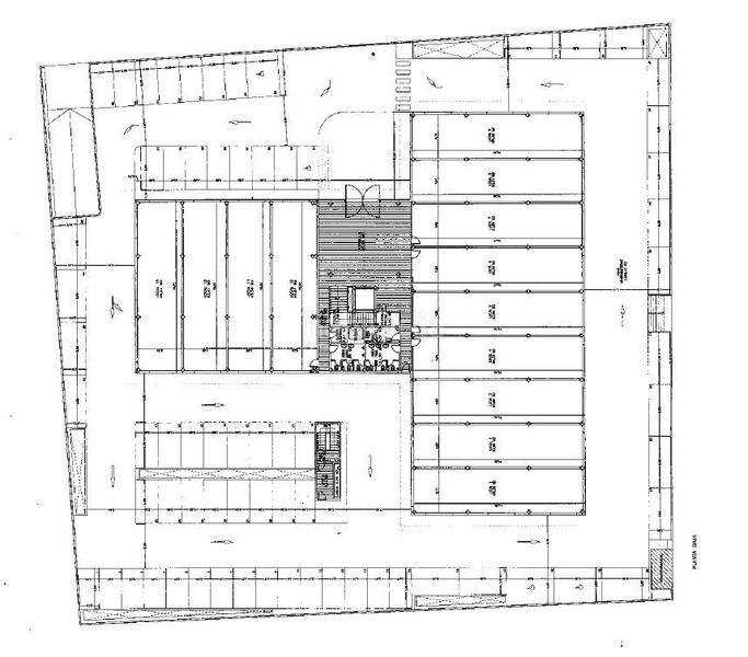 Foto 89a0435b-a428-4873-9a89-4b398c4ede22. Nave industrial edificio completo de locales, oficinas y garajes en Antequera