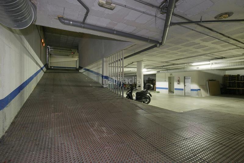 Foto fe1c4a8b-637e-428e-8190-844350cf2c32. Ufficio con riscaldamento parcheggio in Campus de la Salud Armilla