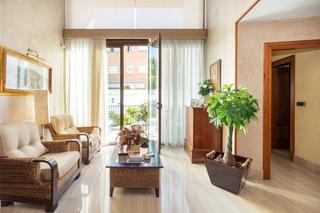 Chalet  Calle gaona. A la venta chalet de lujo en granada