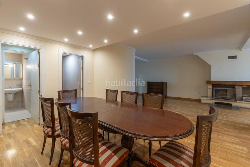 Foto 65e820b7-dd21-44f2-b8ea-e24528bd63e8. Reihenhaus mit heizung parking pool in Camino de los Neveros - Serrallo Granada