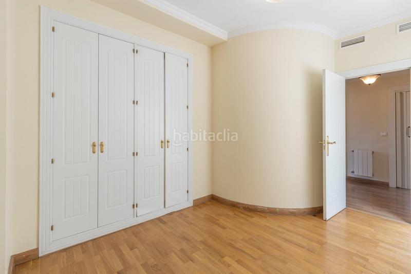 Foto adcd65ab-2146-46b9-96ef-e788d30bb840. Reihenhaus mit heizung parking pool in Camino de los Neveros - Serrallo Granada