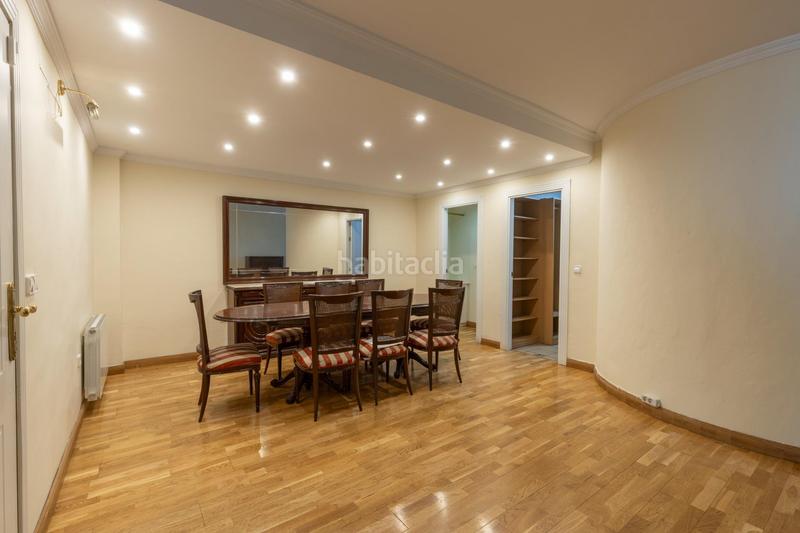 Foto e46ca3e7-50c5-42e5-a0df-5eee5e7780b0. Reihenhaus mit heizung parking pool in Camino de los Neveros - Serrallo Granada