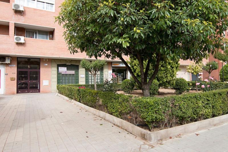 Foto 38f58e49-6c39-4a54-9956-4a0398176577. Local commercial dans Joaquina Eguaras Granada