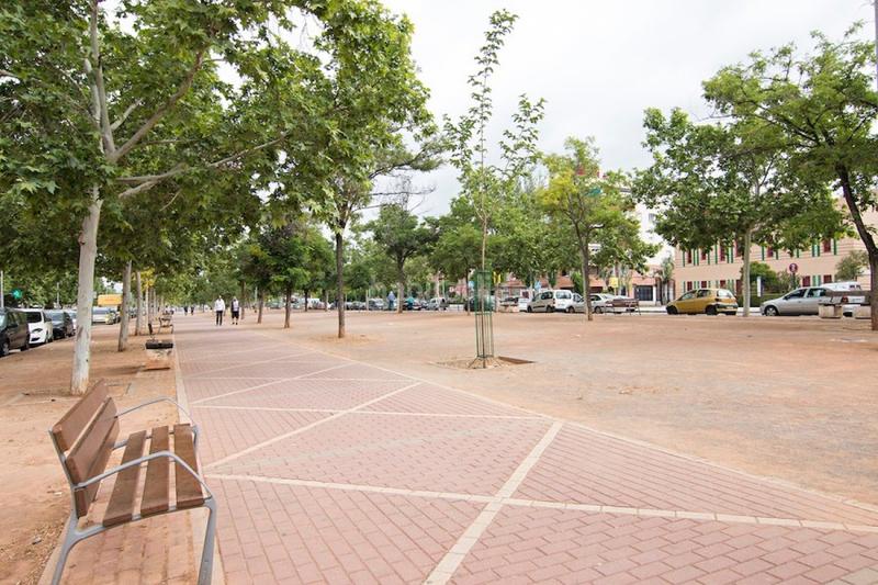 Foto 79e5e32f-5921-471f-b5d7-edfe88f1b54a. Local commercial dans Joaquina Eguaras Granada