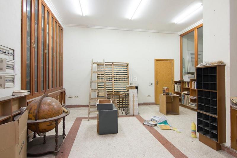 Foto d0df0515-056e-4730-beea-f29fb105aefa. Local commercial dans Joaquina Eguaras Granada