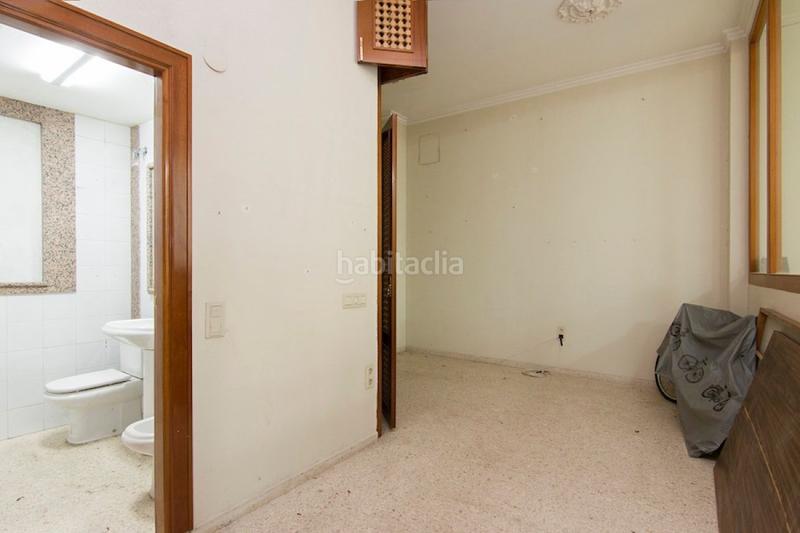 Foto dd228446-7e4c-4074-92ca-3beb05b0ffd0. Local commercial dans Joaquina Eguaras Granada