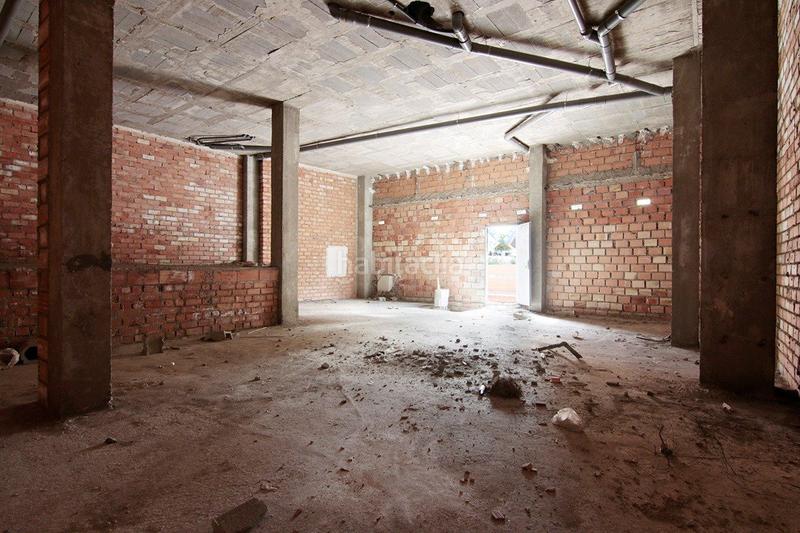 Foto 68ed7bdf-59c0-4264-bf96-df457b8e8948. Miete geschäftsraum in Las Tres Cruces Armilla