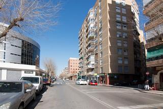 Aparcament cotxe a Calle las flores c. Cochera doble cerrada en calle las flores