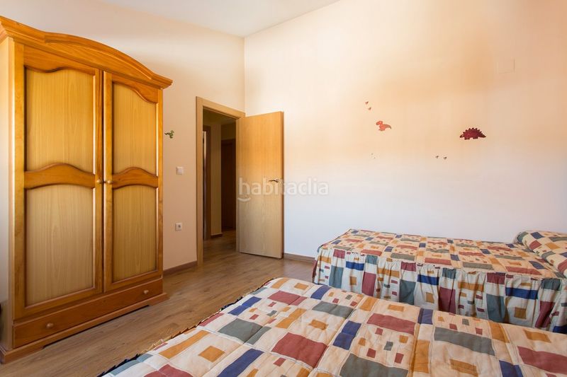 Foto d75ac6ac-abb8-43e7-a6eb-2a03207627bd. Casa a Alamedilla
