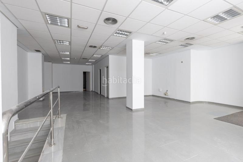 Foto 0b453894-6414-4930-922f-f155c339cb05. Local comercial a calle paseo 10 a Montefrío