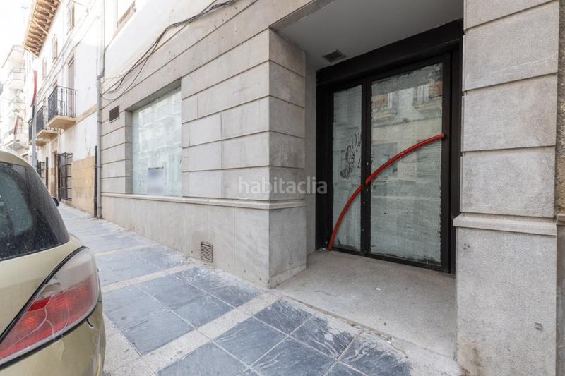 Foto 0ef347de-084f-44ec-ab9c-c6233aa788a1. Local comercial a calle paseo 10 a Montefrío