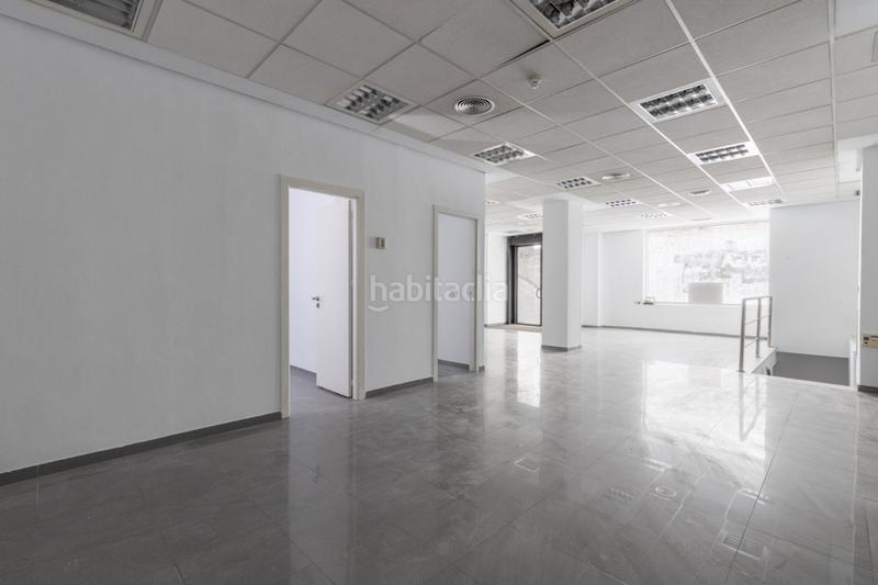 Foto 1059bf90-ac39-4d60-8deb-e69e89bc43e0. Local comercial a calle paseo 10 a Montefrío