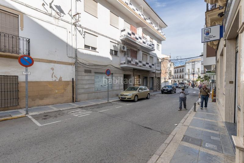 Foto df89d16a-ae4c-49c3-a331-84993b0d8ac9. Local comercial a calle paseo 10 a Montefrío