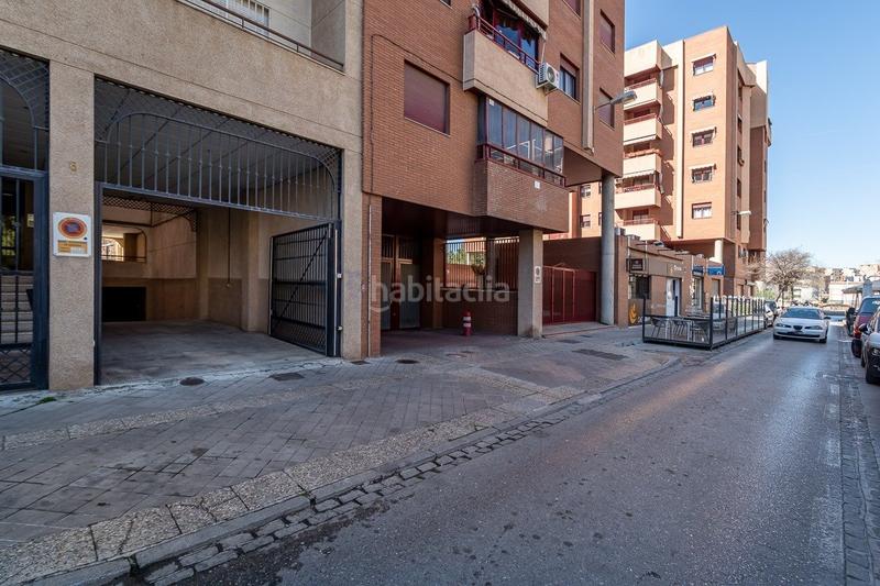 Foto e81f1a01-2180-4b1d-bff4-fd76cd0a87b5. Car parking in Castaño - Mirasierra Granada