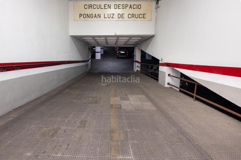 Foto 9ad8ea53-c03b-4526-a864-83652d2a12f2. Car parking in avenida de la constitucion 22 in Plaza de Toros Granada