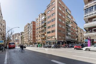 Office space in Plaza de Toros. Local en plaza de torros.