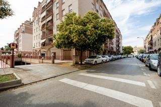 Aparcament cotxe  Calle morena. En venta una plaza de garaje en villarejo.