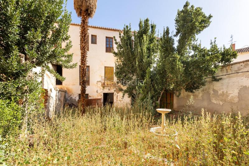 Foto 0ba465d5-dc5e-43c4-82ce-cd5f70bc3f13. Edificio detrás de la catedral en Guadix