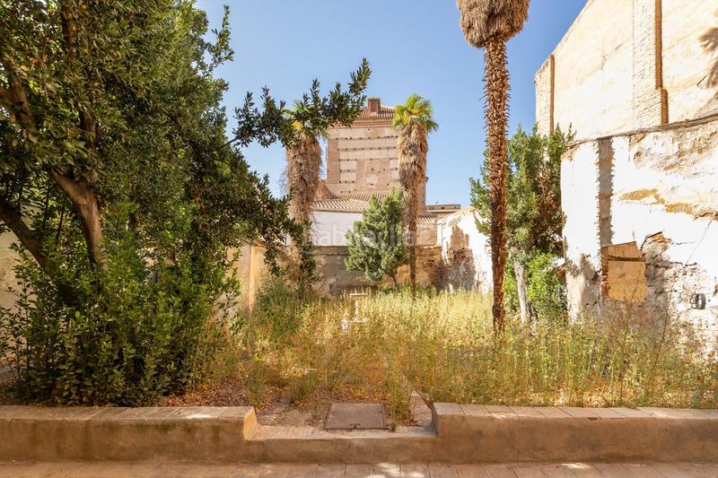 Foto 30b5ee46-34a6-4c05-a038-dddb3631730a. Edificio detrás de la catedral en Guadix