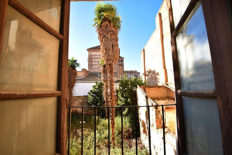 Foto 47d88e51-8843-45e5-ad0b-660044950957. Edificio detrás de la catedral en Guadix