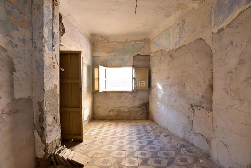 Foto 9057f18d-fa57-4dee-9074-37ad6ba20dd1. Edificio detrás de la catedral en Guadix