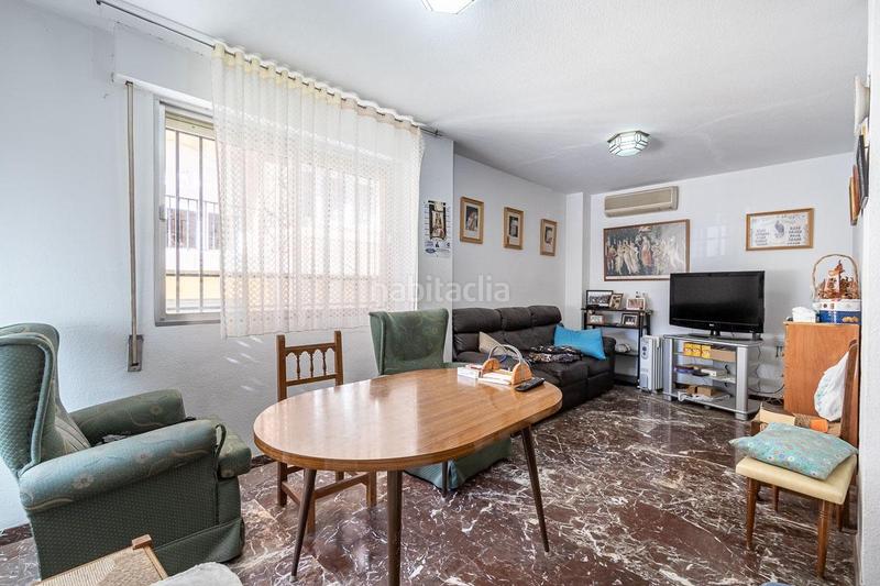 Foto 302b9327-da3e-43de-b67a-764f7271e946. Pis a plaza maria de los angeles 1 a Guadix