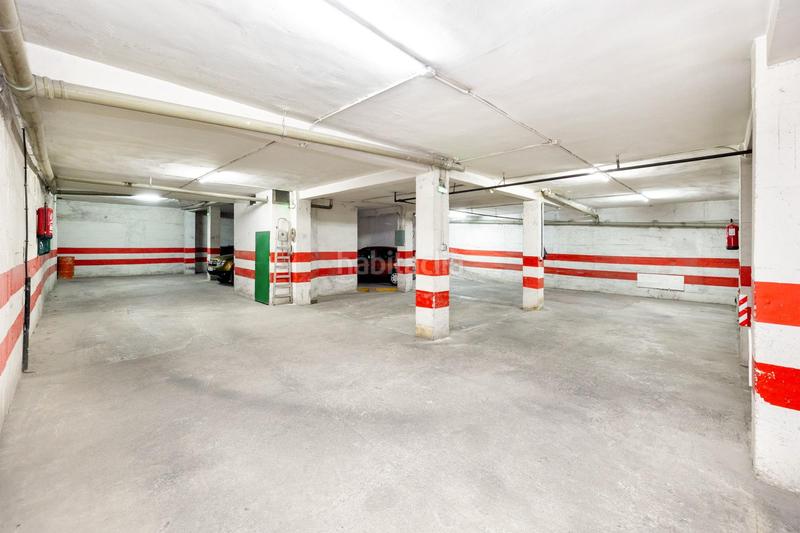 Foto 5a5250fd-bac6-4941-ac2b-aa69c76337aa. Aparcament cotxe a Fígares Granada