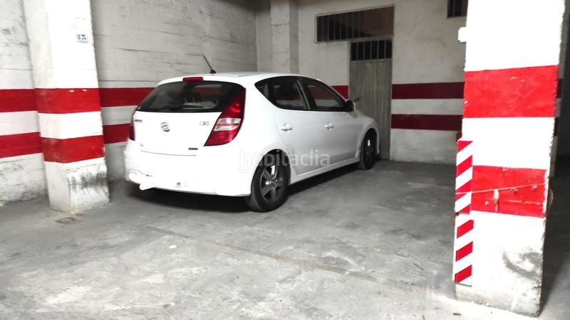 Foto d7249aa7-a88c-4747-8b14-81cf8c89804e. Aparcament cotxe a Fígares Granada