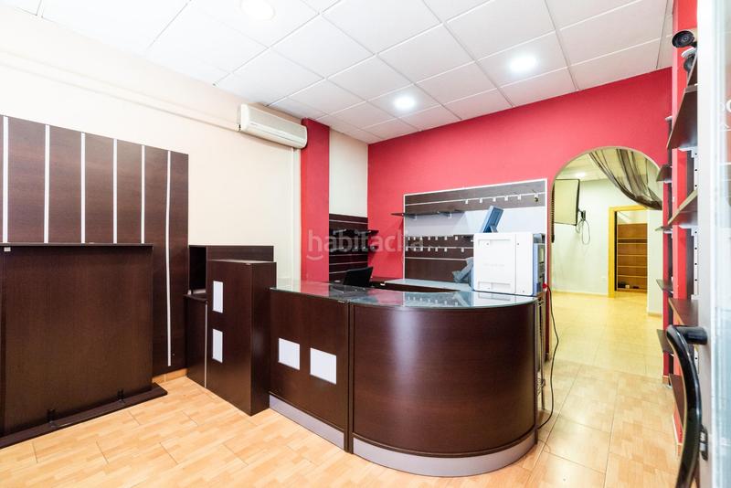 Foto f3f9708c-a559-44c7-9361-a82d2357e0e5. Local comercial oportunidad de local comercial con posibilidades de cambio de uso a vivienda en Santa Fe