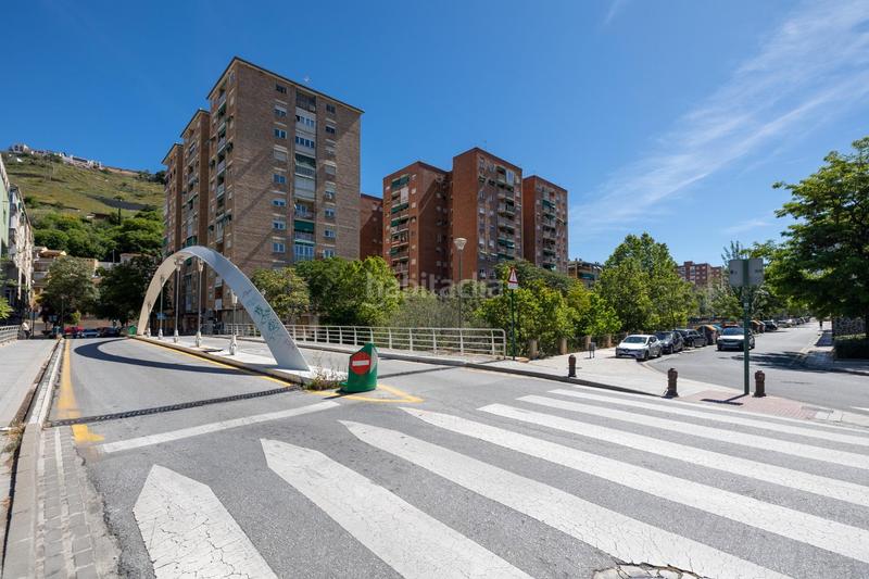 Foto a3c15a63-5a2b-413c-8d24-87c69f796ca4. Rural plot in Cenes de la Vega