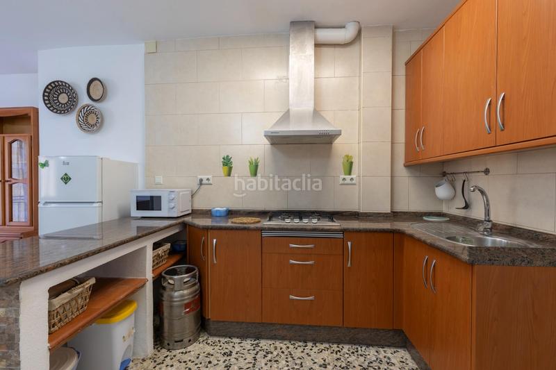 Foto 17bd3e11-e1e3-45f6-b13b-98beb54d7e10. Piso en calle calle general serrano 7 vive en el corazón piso amplio y luminoso en Dúrcal