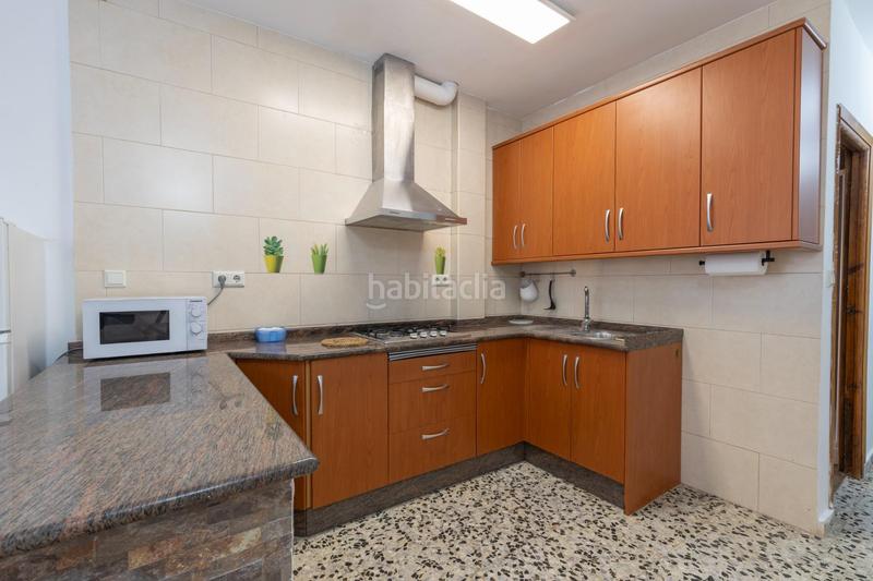 Foto 4f910156-2e7c-491d-80c8-cf7f691916e6. Piso en calle calle general serrano 7 vive en el corazón piso amplio y luminoso en Dúrcal