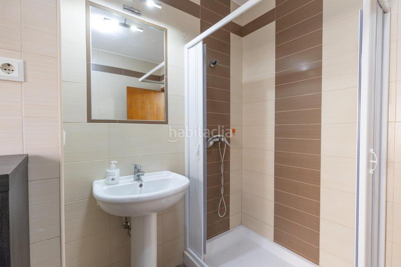 Foto 978d70fb-b12d-4367-8644-584c38a9e4d6. Piso en calle calle general serrano 7 vive en el corazón piso amplio y luminoso en Dúrcal