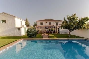 Foto 38565359-a902-4106-bc75-5bd9ae2c057b. Casa amb calefacció aparcament piscina a Moraleda de Zafayona