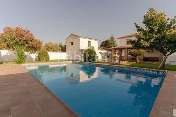 Foto 9fd60947-b4fc-4a88-844d-e2a87a85116e. Casa amb calefacció aparcament piscina a Moraleda de Zafayona