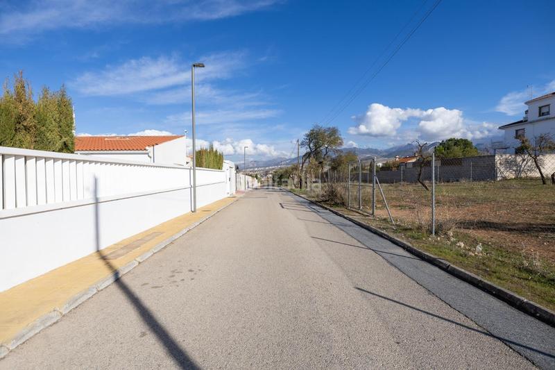 Foto c50e414b-aa8f-479a-9b2c-9da40ffe304a. Terreno residencial en caléndula 8 solar urbano de 1483 m2 . en Otura