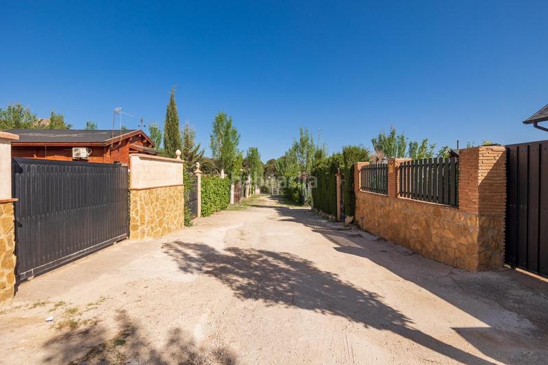Foto 0777848f-d9a3-4751-bedd-e844b30a8ab8. Finca rústica preciosa parcela ideal para poner una caravana o casa movil, para pasar fines de semana o vacaciones en Iznalloz